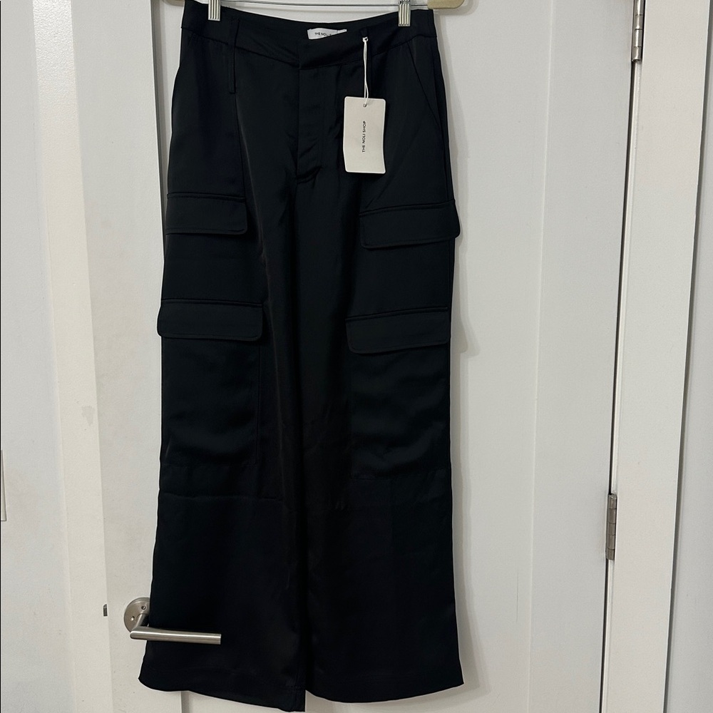 NWT NOLI Milan Satin Cargo Pants Sz 8 Black